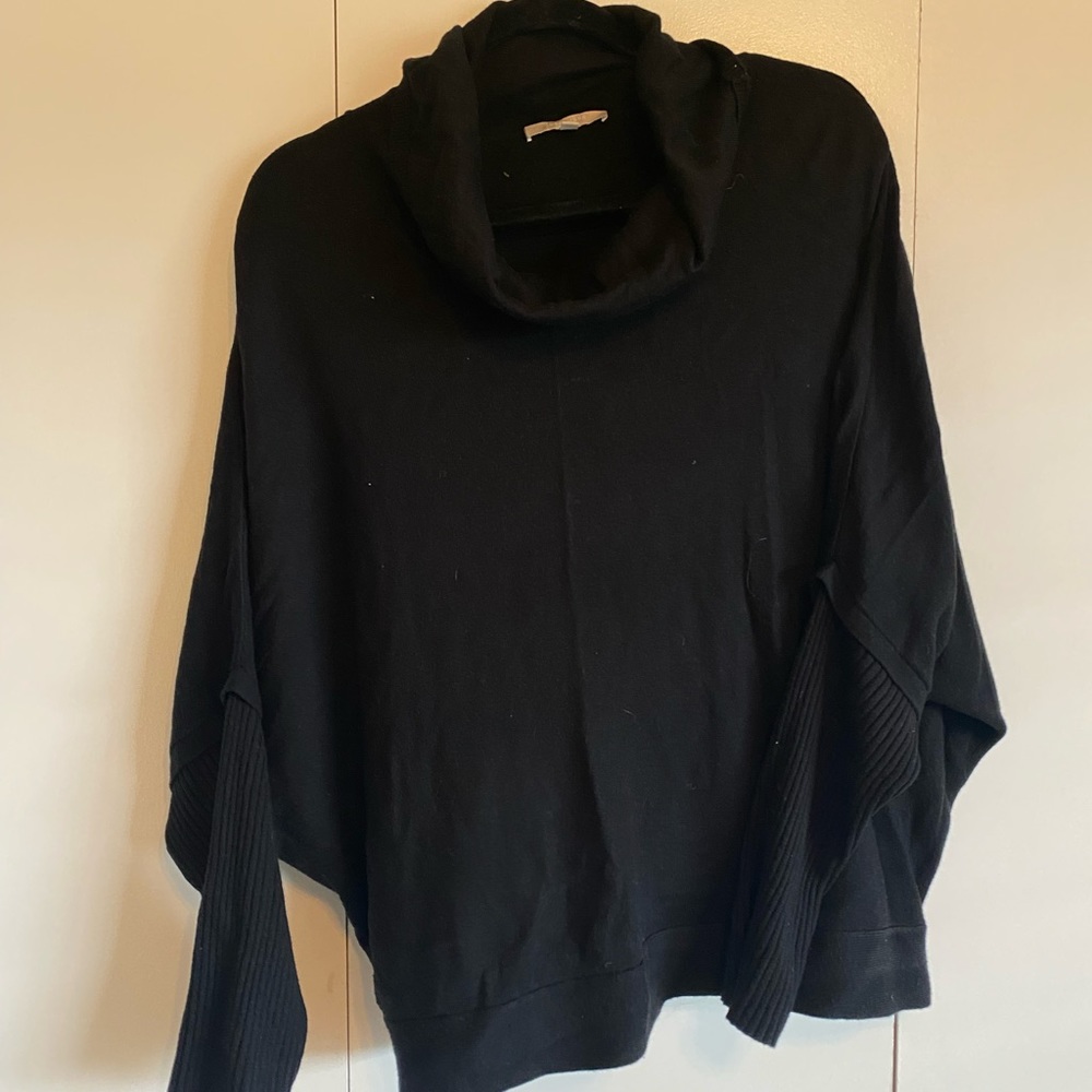 Black Sweater! 🖤